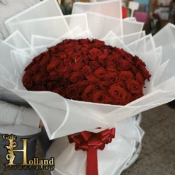 دسته گل با 100شاخه رز قرمز ایرانی